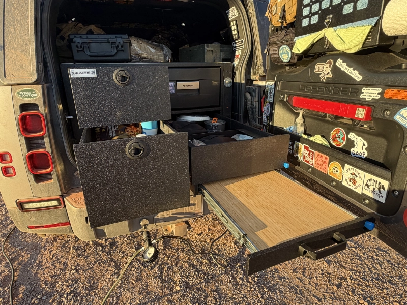 Land Rover Defender drawer system